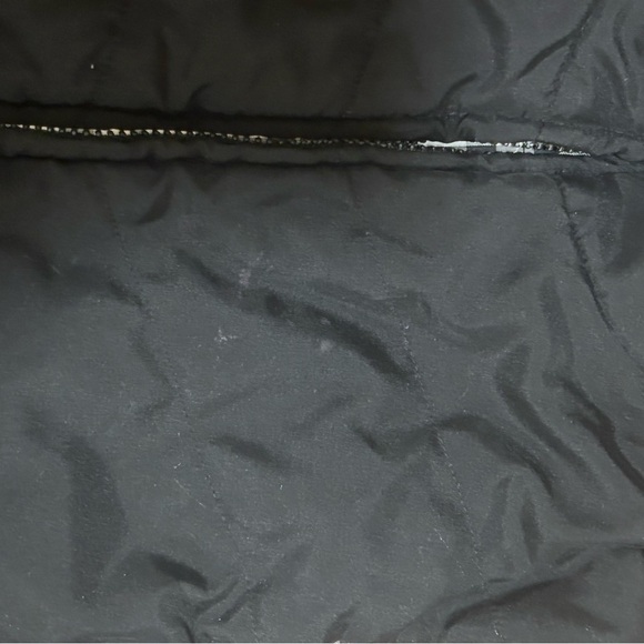Jones New York Sport Petite Reversible Black & Plaid Puffer Vest Size PM - Picture 10 of 10